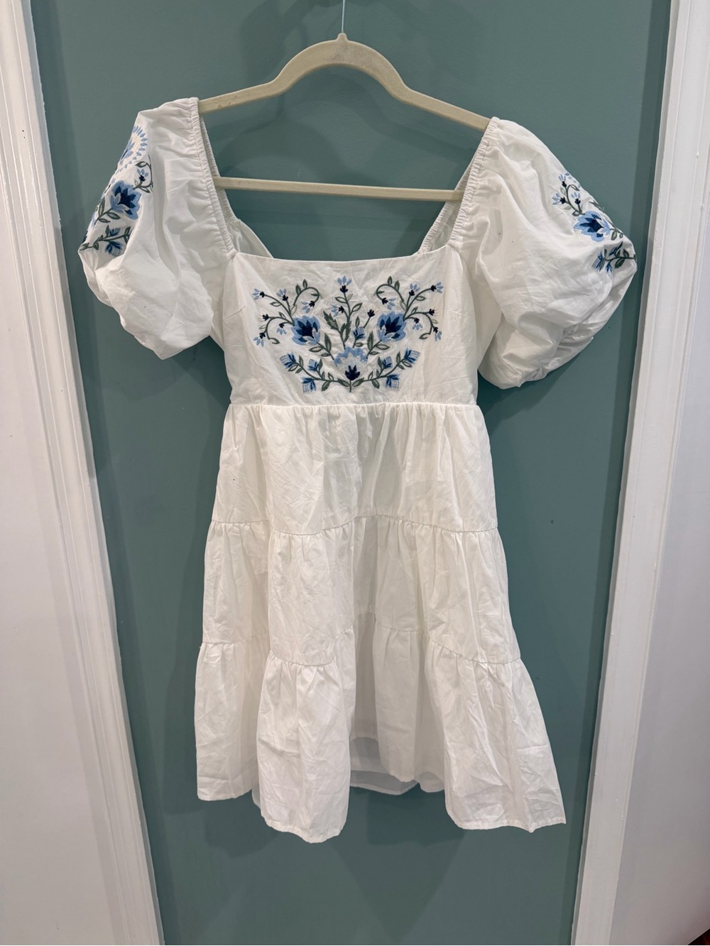Francesca's Collections White Dress with Blue Floral Embroidery